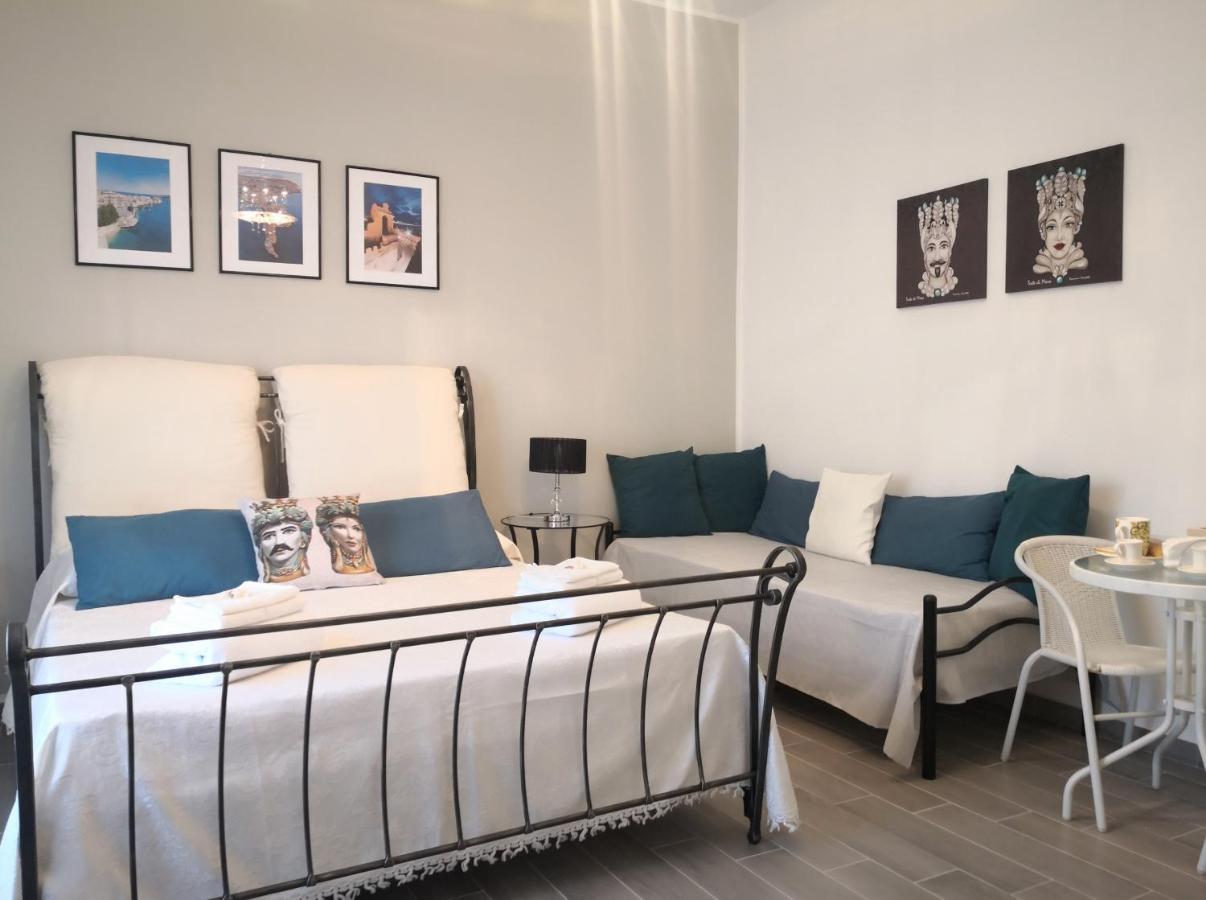 Casa La Morettina - Cortile Privato Interno Syracuse Luaran gambar