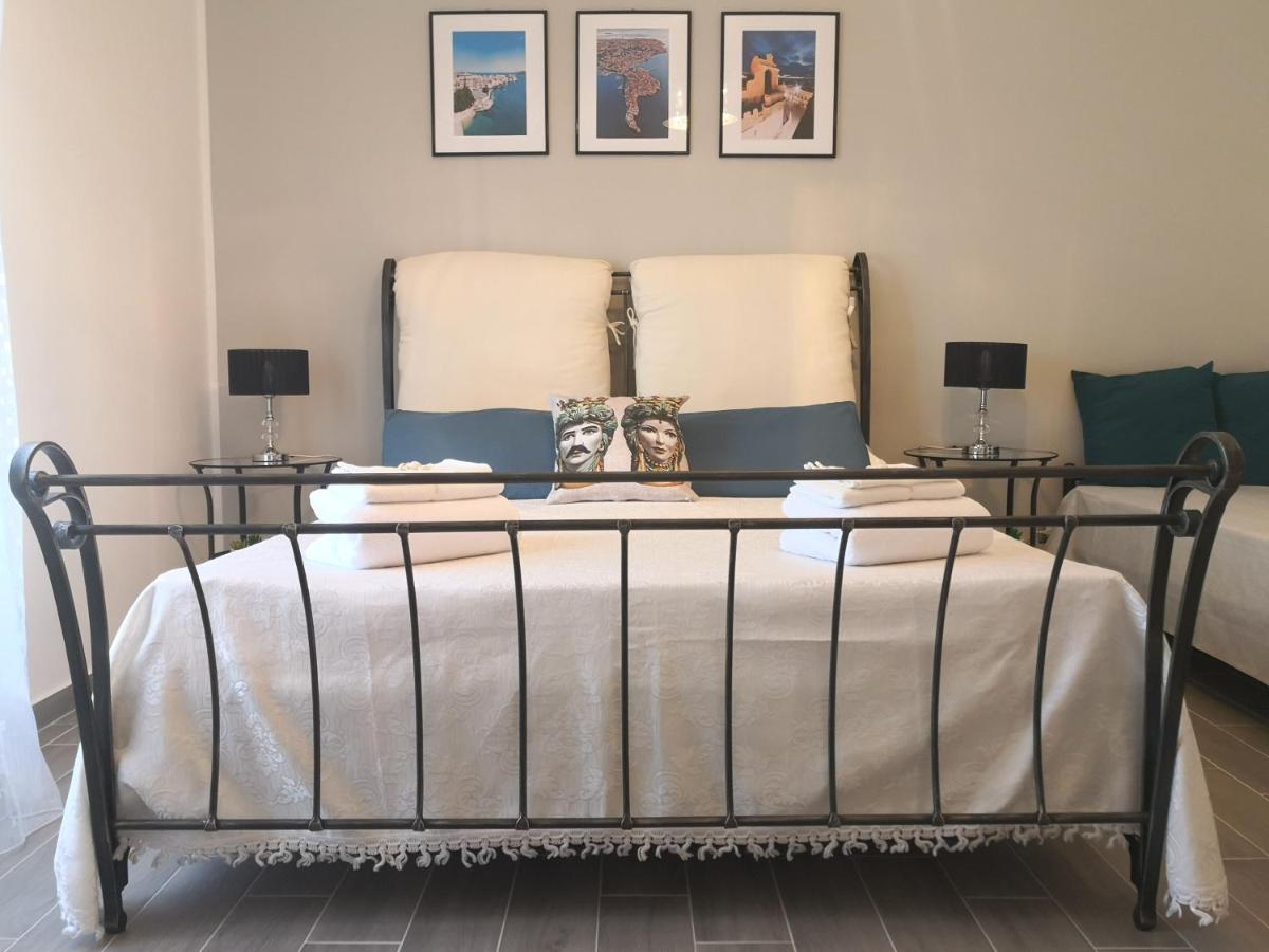Casa La Morettina - Cortile Privato Interno Syracuse Luaran gambar